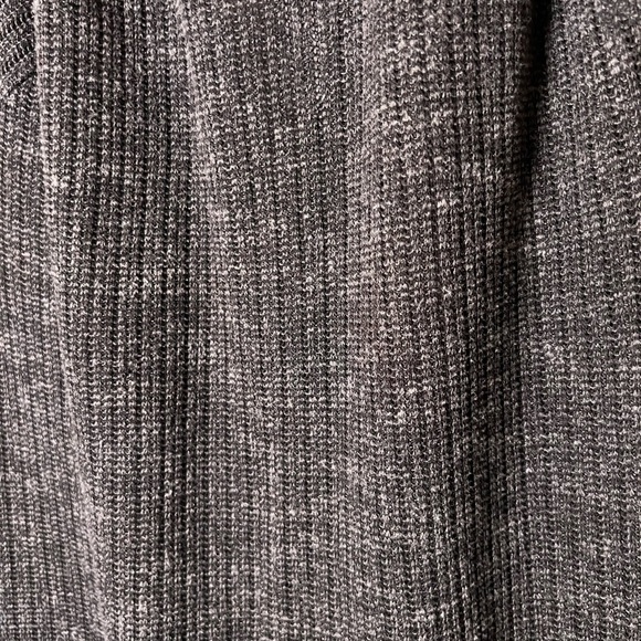 Grey knitted top cold shoulder top - Picture 4 of 6